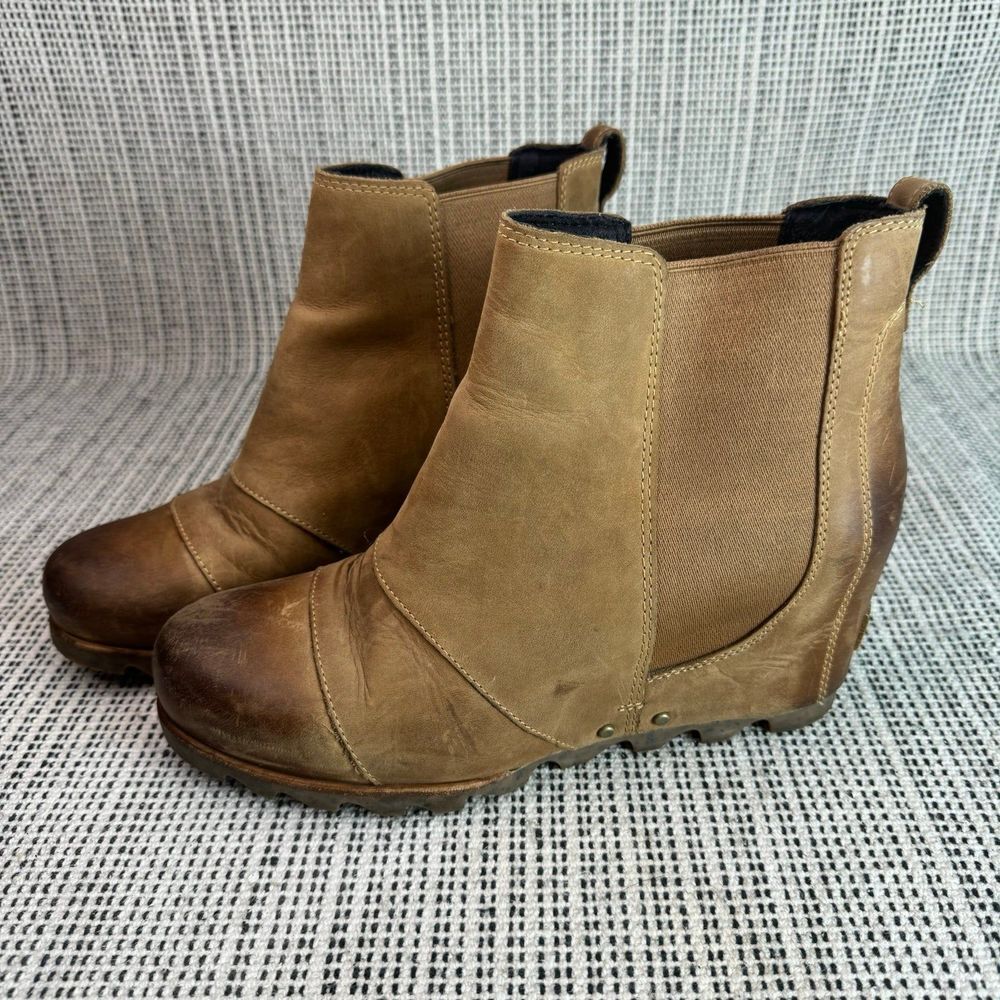 Sorel Lea Wedge Joan of Arctic Wedge Chelsea size 10